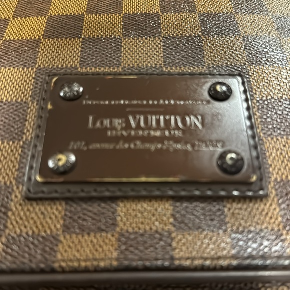 LOUIS VUITTON BROOKLYN DAMIER EBENE Messenger Handbag - Picture 8 of 13